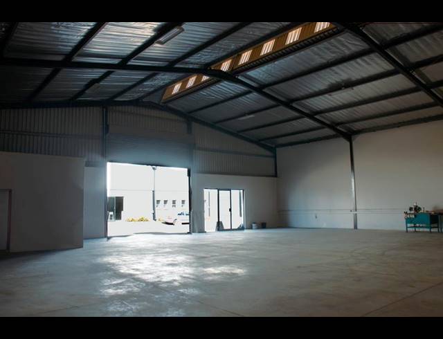 INDUSTRIAL PROPERTY TO RENT IN CAMPSDRIFT
